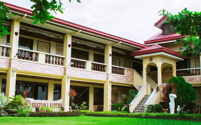 Suzuki Beach Hotel