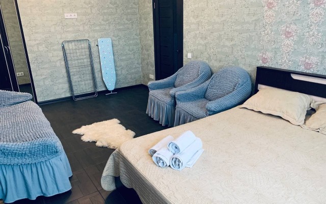 S zaseleniyem Lutshiy servis Posutochno50 Apartments