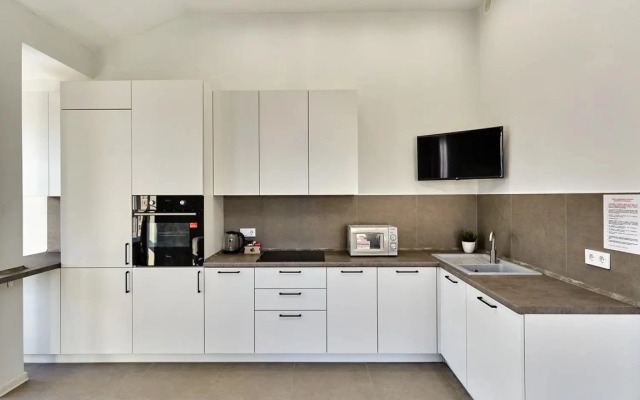 Квартира Большая Студия Люкс в Фестивальном Районе