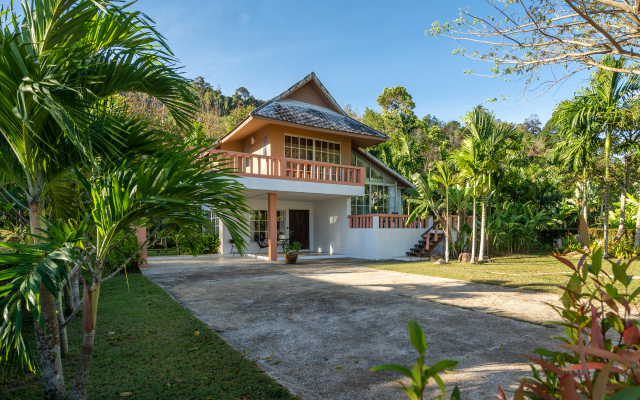 Spacious villa in Casa Sakoo resort Villa	