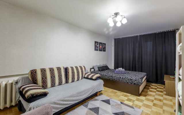 Smolsutki Pr-T Gagarina 26 (2Komn) Flat