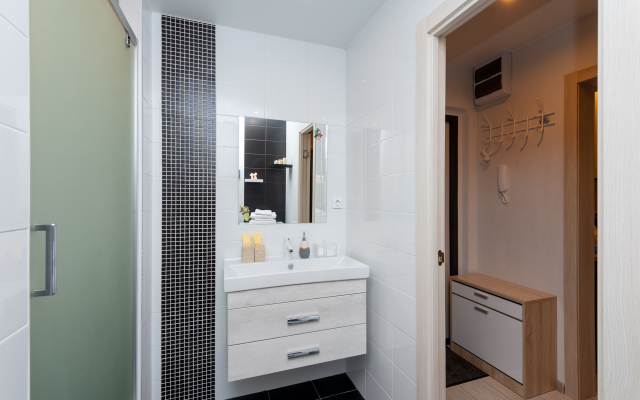 Family Flat near Neurosurgical Center