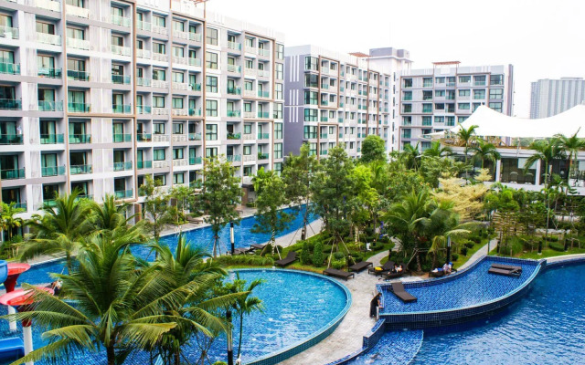 Dusit Grand Park 1 By Yurasan Flat