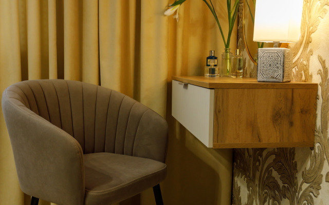 Апартаменты на Революционной 4