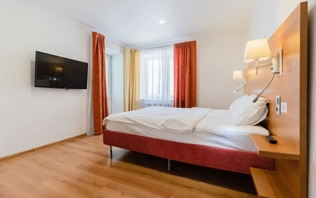 Apartamenty Petrovskie na Sovetskoj 90 (2)