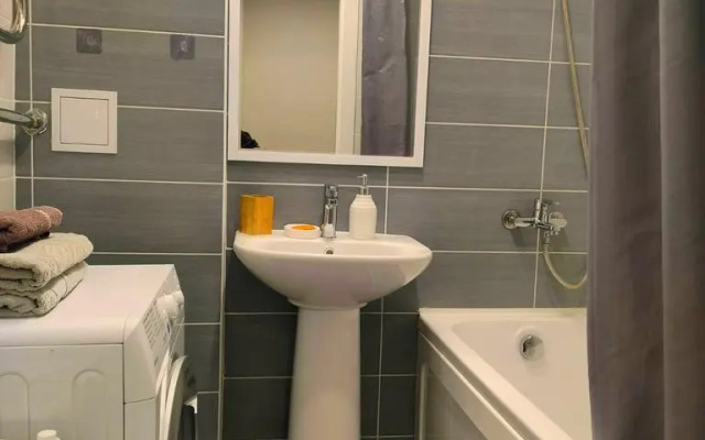 Na Sevastopolskoy 9А Flat