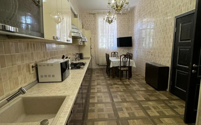 Arkhar Guest House
