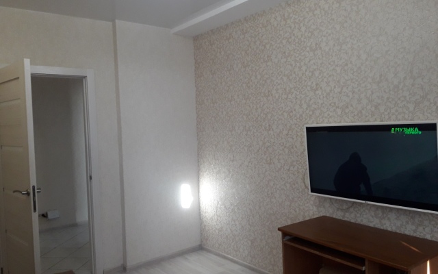 V  Prestizh Khaus Flat