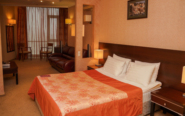 Parus Hotel