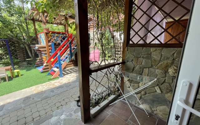 Yugomore Hotel