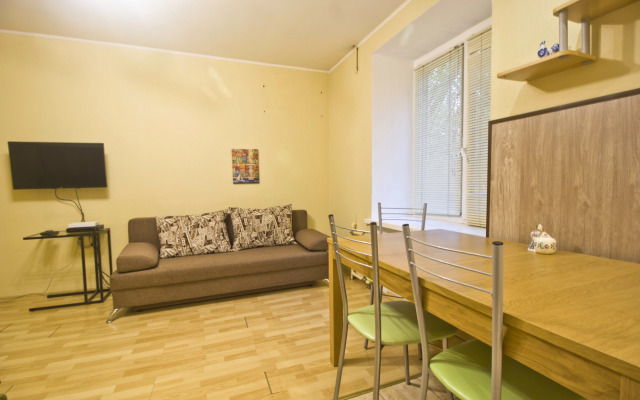 Квартира Уютная 2-комнатная на улице Фрунзенская