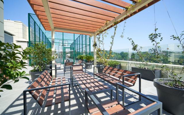 Apartments S Basseynom V Tsentre Sochi