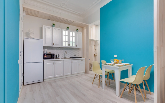 Апартаменты Бирюза и Подсолнух ВПитер на сутки 1