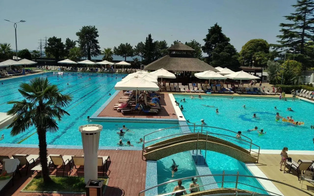 Uyutnaya S Vidom Na More Flat