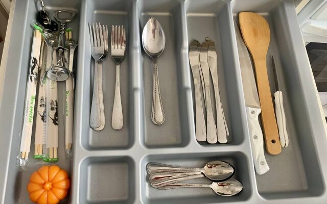 Апартаменты у Летного Училища