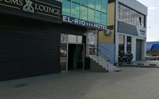 El Rio Hotel