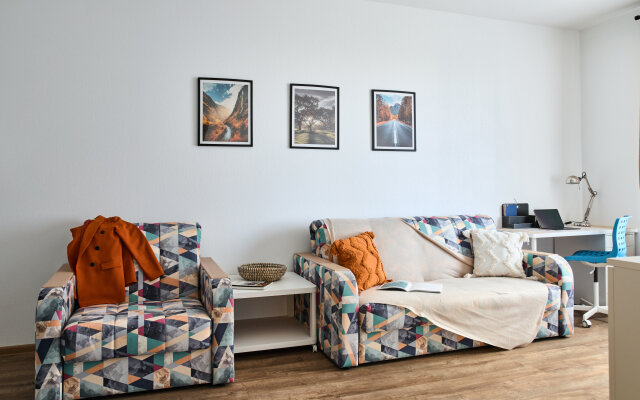 v Centre Dvuh Parkovyh Zon Flat