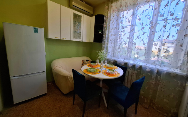 Uyutnaya Dvukhkomnatnaya Flat