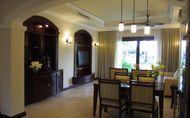 Olalani Resort  Hotel And Condotel