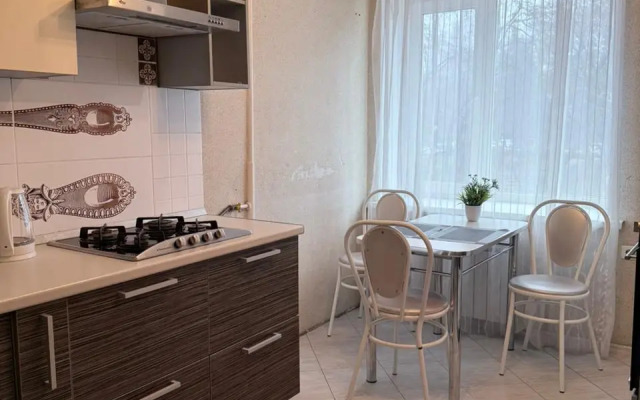 Sutki VIP Dvuhkomnatnyie Na Kulakova 3 Apartments