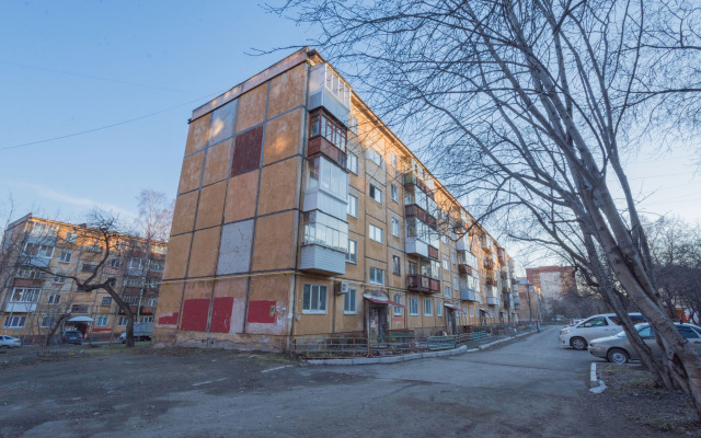 Апартаменты Октябрьской революции