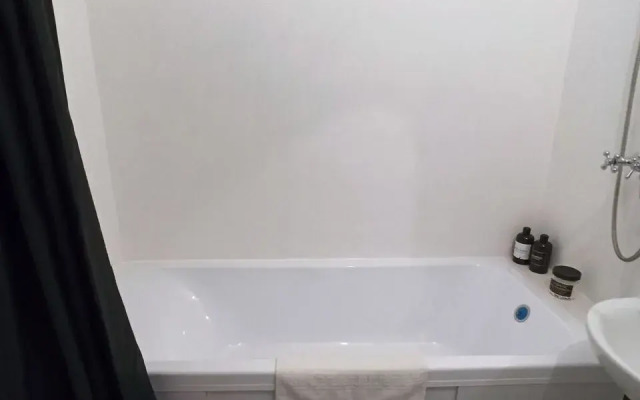 Квартира на Геодезической 76/16