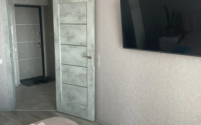 Uyutnaya Na Beregu Morya Flat