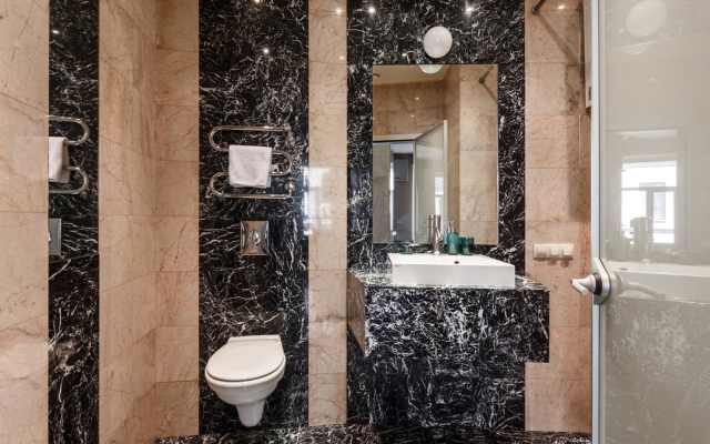 Апартаменты  1912 в мраморном стиле