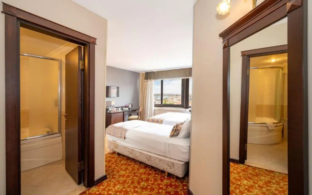 Pera Rose Hotel