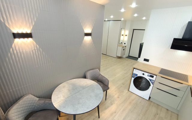 Na Bulvare Kuzymina 15 Flat