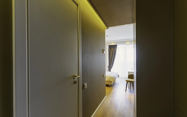 Alliance Palace by Grand City Apartment Hotel