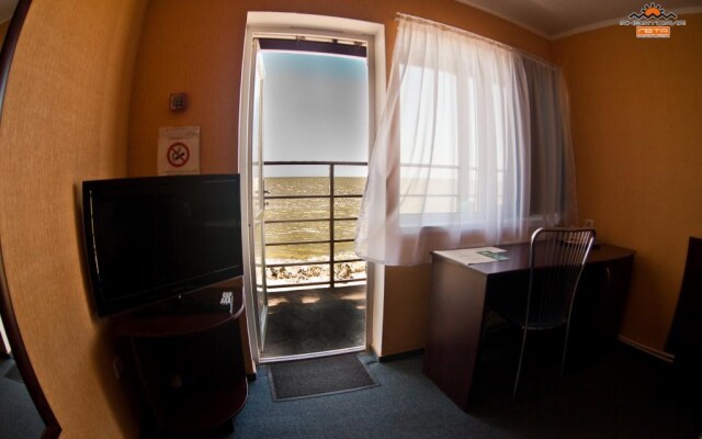 Akvatoriya Leta Hotel