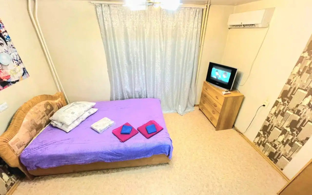 Na Zaparina 137A Apartments