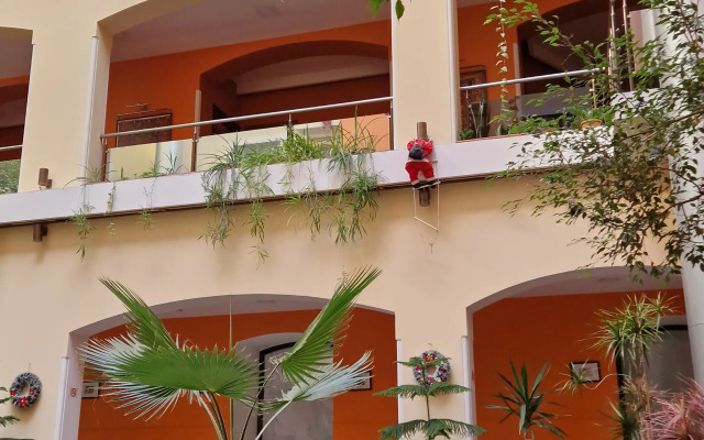 Ararat Hotel
