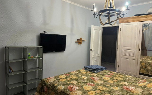 Dvukhurovnevaya 106 Flat