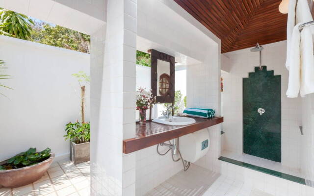 Baan Khunying - Secluded Phuket Beachfront Villa