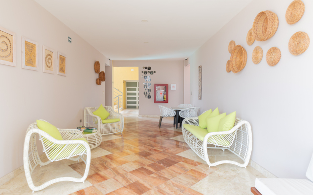 Biwa Tulum Hotel