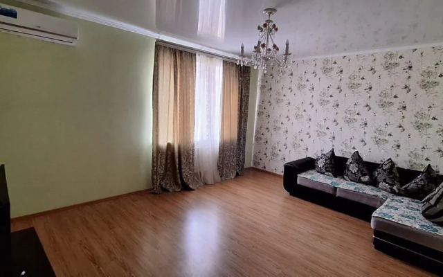 Квартира на Восточно-Кругликовской 18