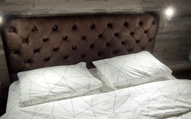 Апартаменты Квартира с качелями в центре