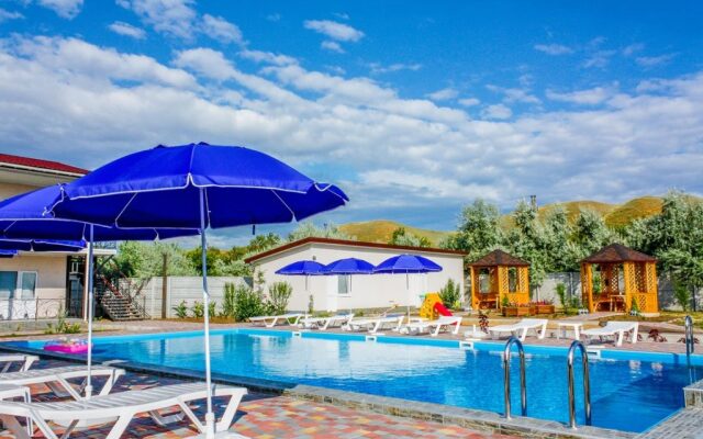 Мини-отель Империал Новоотрадное Керчь