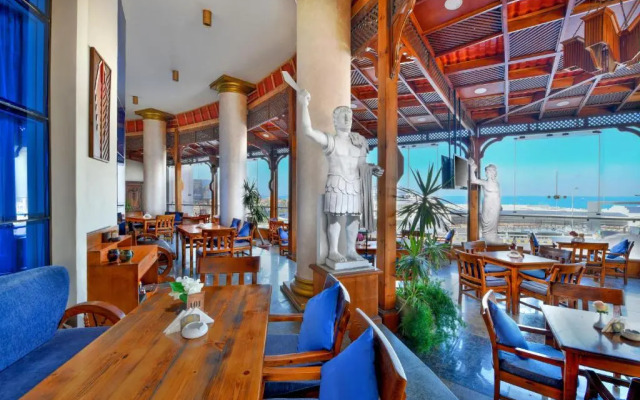 Отель Tolip Hotel Alexandria