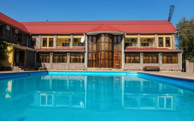 Staryij Melnik Hotel