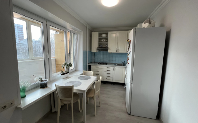 M. Smolenskaya Stilnaya 1-Kh Komn. Flat