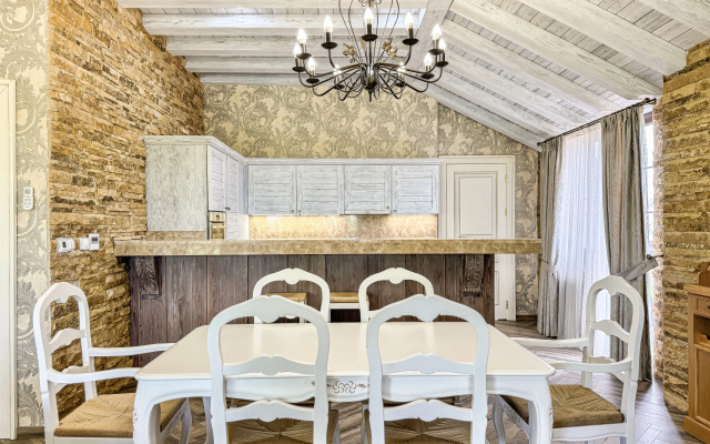 Chalet Provence Hotel