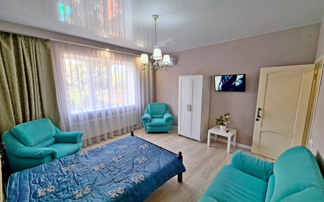 Otdelnyj kottedzh Kubanskij dvorik 3 Guest House