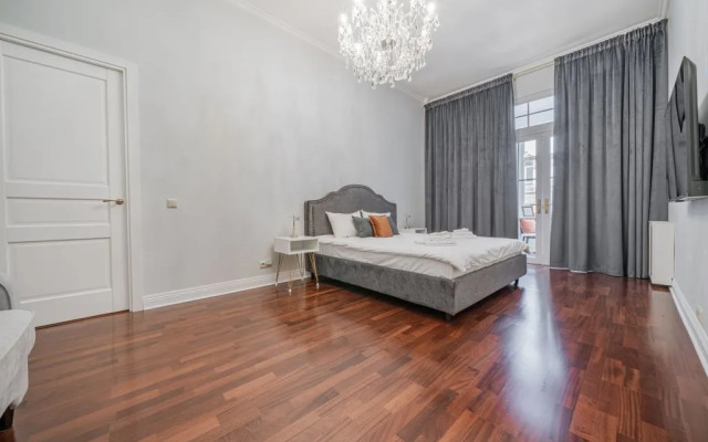 Квартира на Улице Достоевского 5