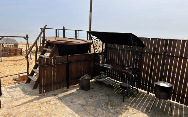 Частный дом с чаном