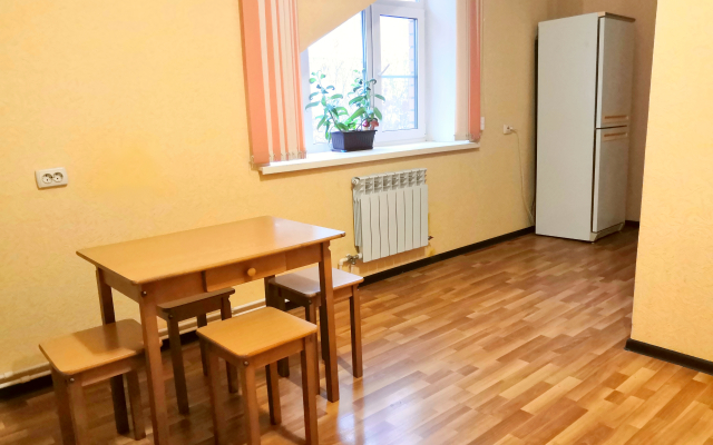Apartamenty Ekonom Na Tulskoy 76, 2-Kh Komnatnye Flat