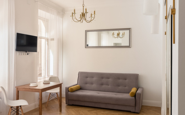 Апартаменты на Театральной площади