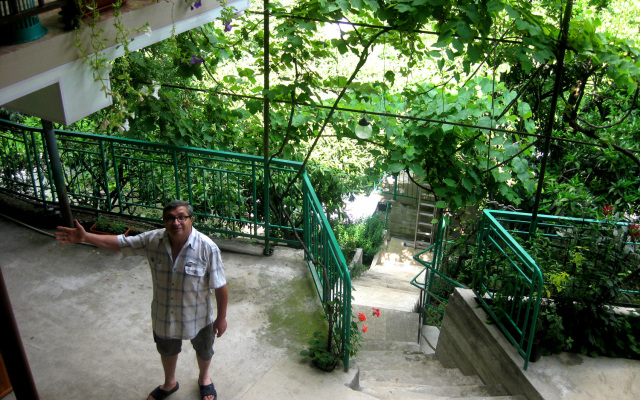 Na Bestuzheva Marlinskogo Guest House